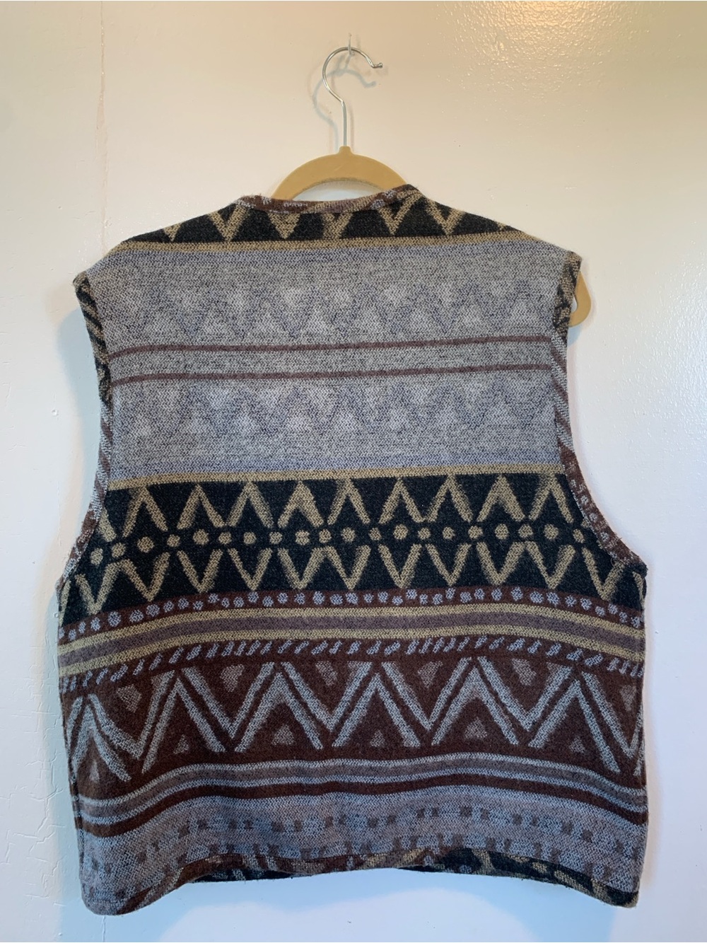 Funky Aztec Pattern Wool Blend Vest - Picture 6 of 6